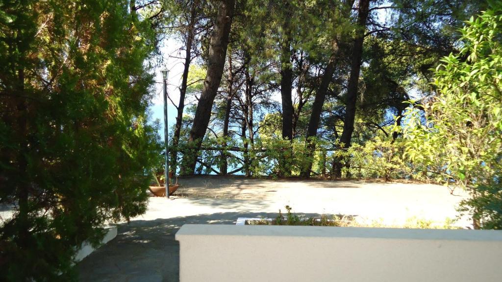 Dryades Hotel Siviri Quarto foto