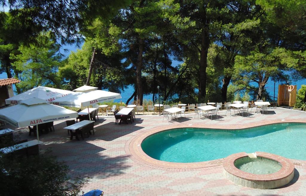 Dryades Hotel Siviri Exterior foto